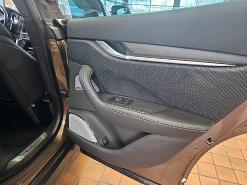 Used 2020 Maserati Levante S GranSport image 10