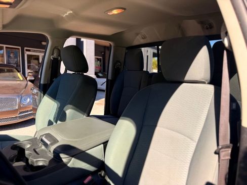 Used 2016 RAM 1500 Classic SLT image 24