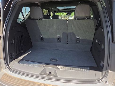New 2026 Chevrolet Tahoe Premier w/ Sun And Tow Package AWD/4WD image 7