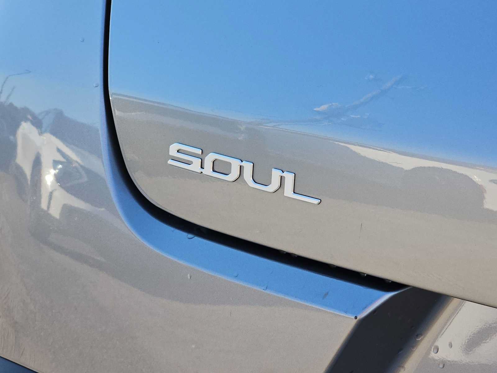 Used 2024 Kia Soul LX w/ Option Group 015 FWD image 12