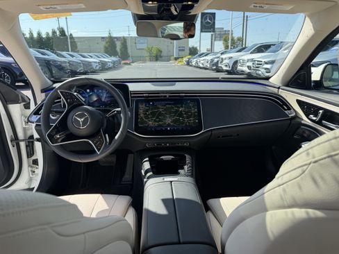 Certified 2024 Mercedes-Benz E 350 4MATIC Sedan image 30