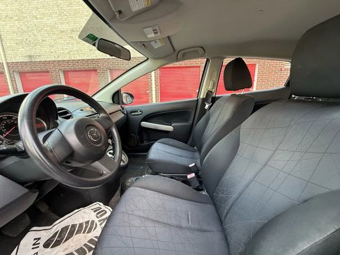 Used 2014 MAZDA MAZDA2 Sport image 14