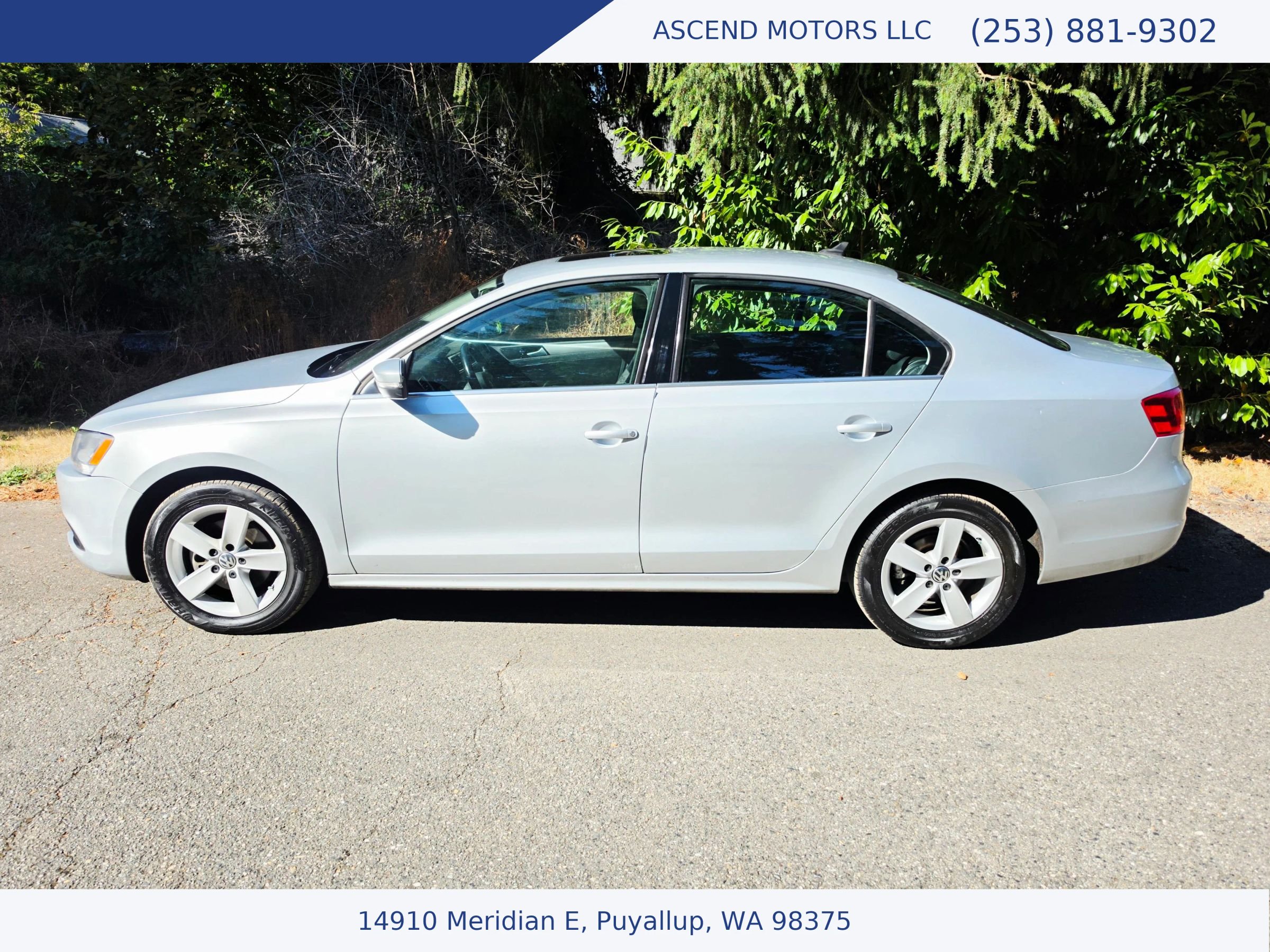 Used 2014 Volkswagen Jetta TDI FWD image 2