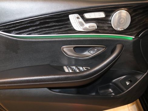 Used 2020 Mercedes-Benz E 350 Sedan image 59