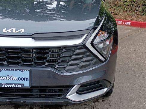 Used 2023 Kia Sportage LX image 10