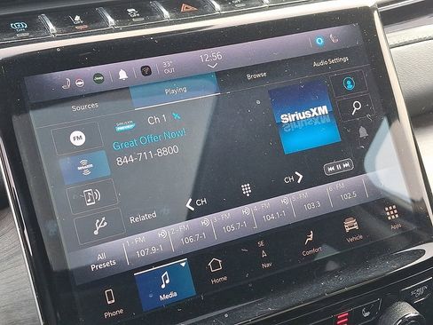 Used 2023 Jeep Grand Cherokee 4WD 4xe image 18