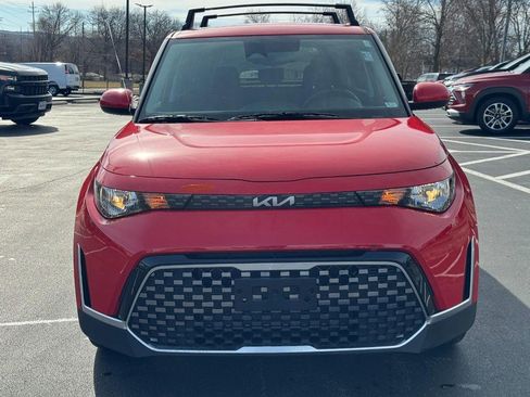 Used 2025 Kia Soul EX image 9