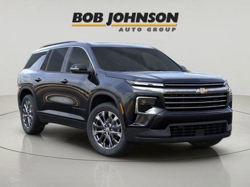 New 2026 Chevrolet Traverse LT AWD/4WD image 1