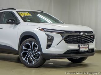 Used 2024 Chevrolet Trax RS w/ Driver Confidence Package FWD video 3