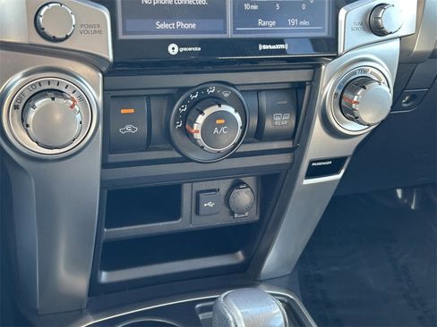 Used 2024 Toyota 4Runner SR5 image 32