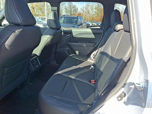 New 2025 Subaru Forester Limited image 6