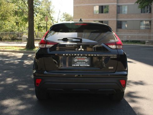 Used 2022 Mitsubishi Eclipse Cross LE image 8
