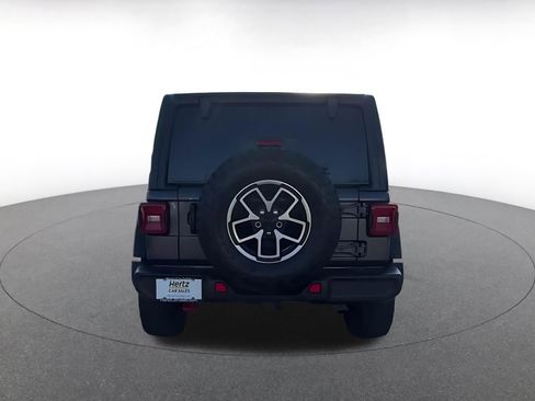 Used 2025 Jeep Wrangler Unlimited Rubicon image 11