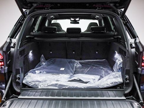 New 2026 BMW X5 M Competition w/ Executive Package image 28