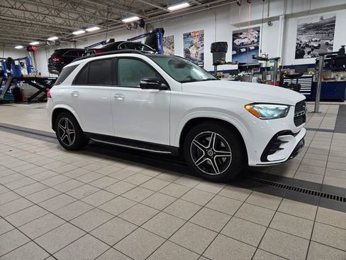 Used 2026 Mercedes-Benz GLE 450 4MATIC image 1