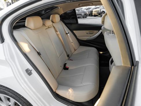 Used 2018 BMW 320i Sedan image 39