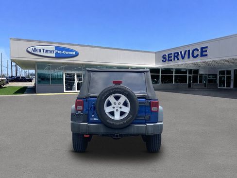 Used 2009 Jeep Wrangler X AWD/4WD image 8