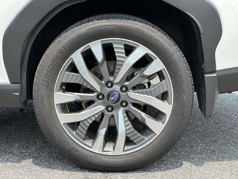 Used 2025 Subaru Forester Touring AWD/4WD image 17