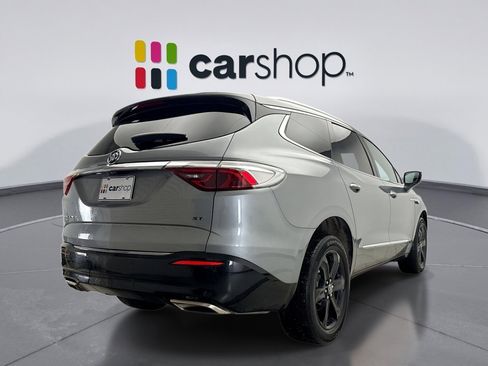 Used 2024 Buick Enclave Essence w/ Experience Buick Package image 5