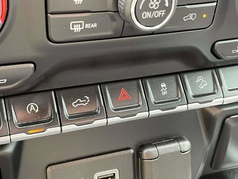 Used 2020 Chevrolet Silverado 1500 RST w/ All-Star Edition AWD/4WD image 39