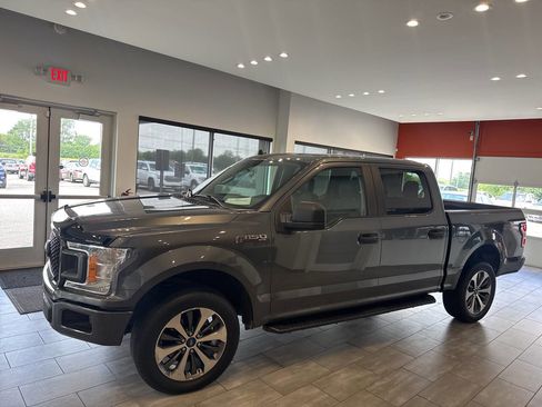 Used 2020 Ford F150 XL w/ Equipment Group 101A Mid AWD/4WD image 9