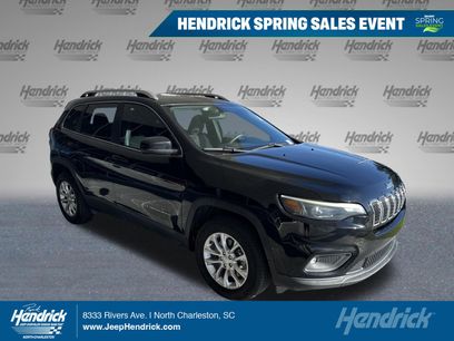 Used 2019 Jeep Cherokee Latitude w/ Popular Appearance Group