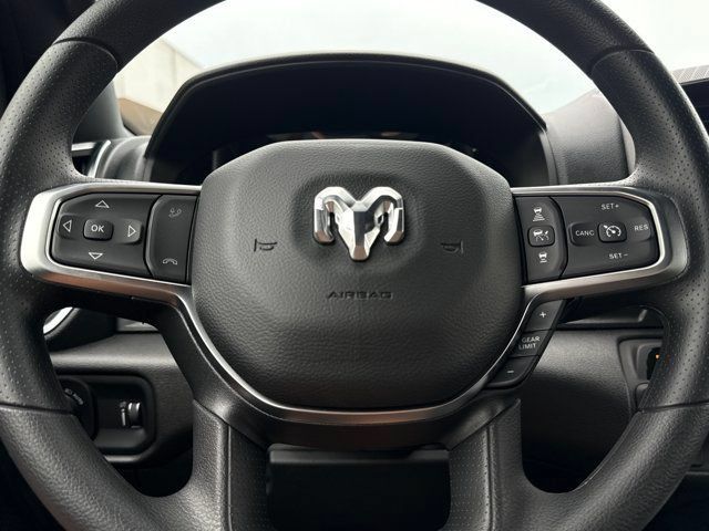 New 2026 RAM 1500 Express AWD/4WD image 16