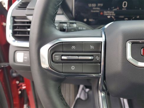 Used 2025 GMC Acadia Elevation image 25