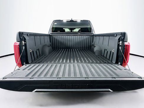 Used 2023 Toyota Tundra SR5 w/ SR5 Convenience Package AWD/4WD image 27