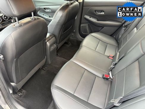 Used 2021 Nissan Sentra SR w/ SR Premium Package image 25