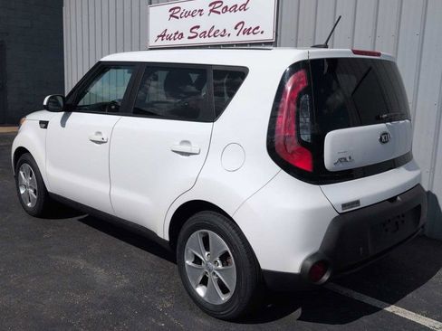 Used 2014 Kia Soul FWD image 10