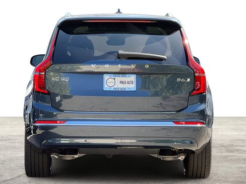 Certified 2025 Volvo XC90 B6 Ultra w/ Lounge Package image 7