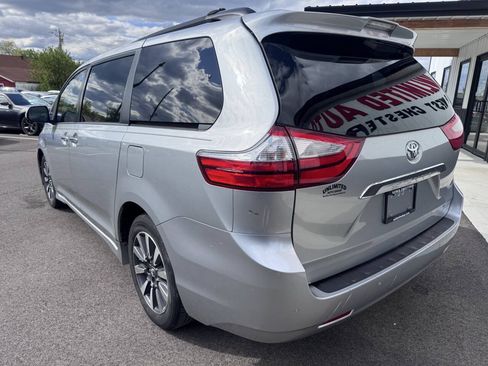 Used 2019 Toyota Sienna Limited AWD/4WD image 7