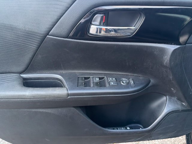 Used 2016 Honda Accord LX image 9