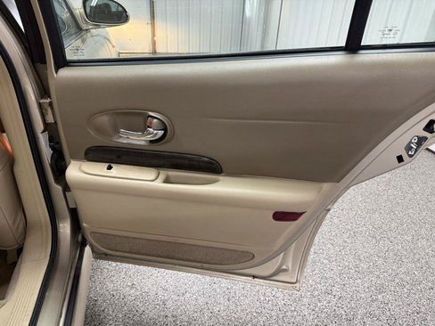 Used 2005 Buick Le Sabre Limited w/ Celebration Edition Package FWD image 35