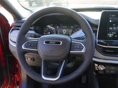 New 2026 Jeep Compass Latitude image 26