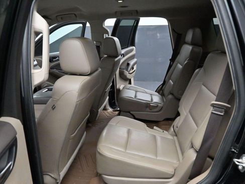 Used 2018 Chevrolet Tahoe LT w/ Luxury Package AWD/4WD image 31