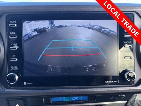 Used 2021 Toyota Tacoma TRD Off-Road w/ Technology Package image 17