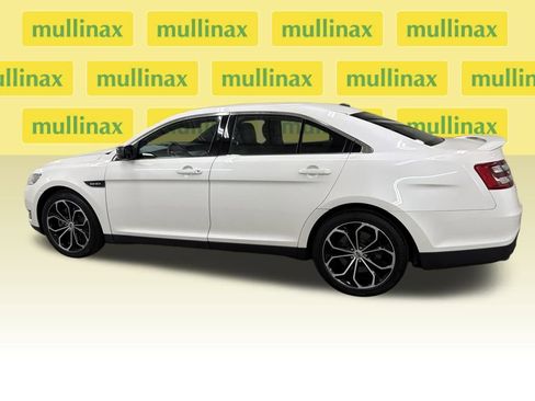 Certified 2019 Ford Taurus SHO image 10