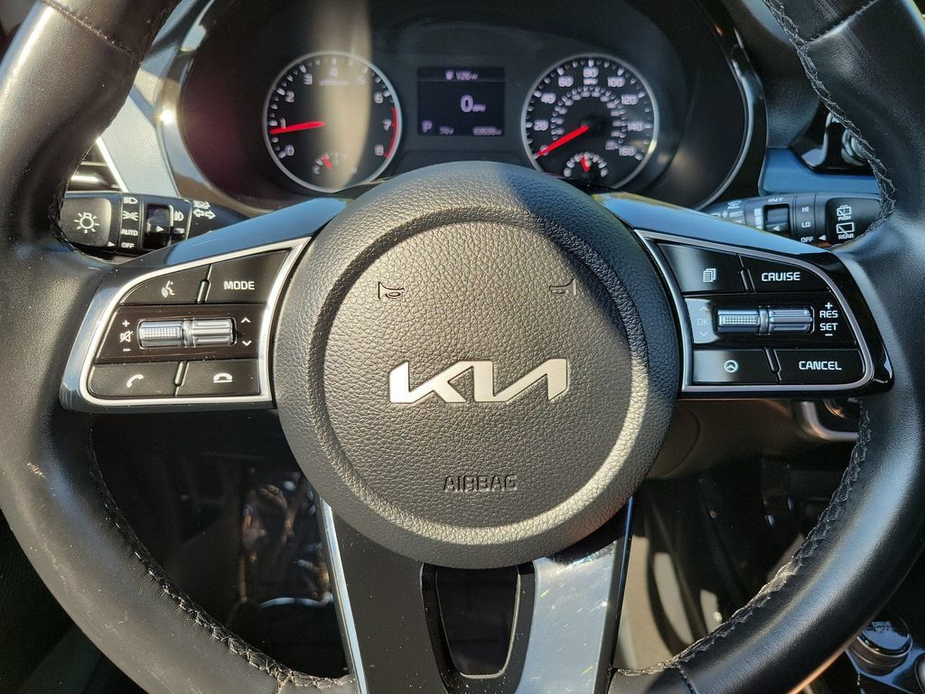 Used 2022 Kia Seltos Nightfall Edition AWD/4WD image 12