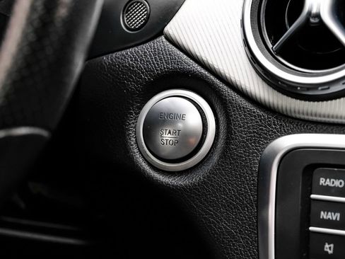 Used 2016 Mercedes-Benz GLA 250 image 19