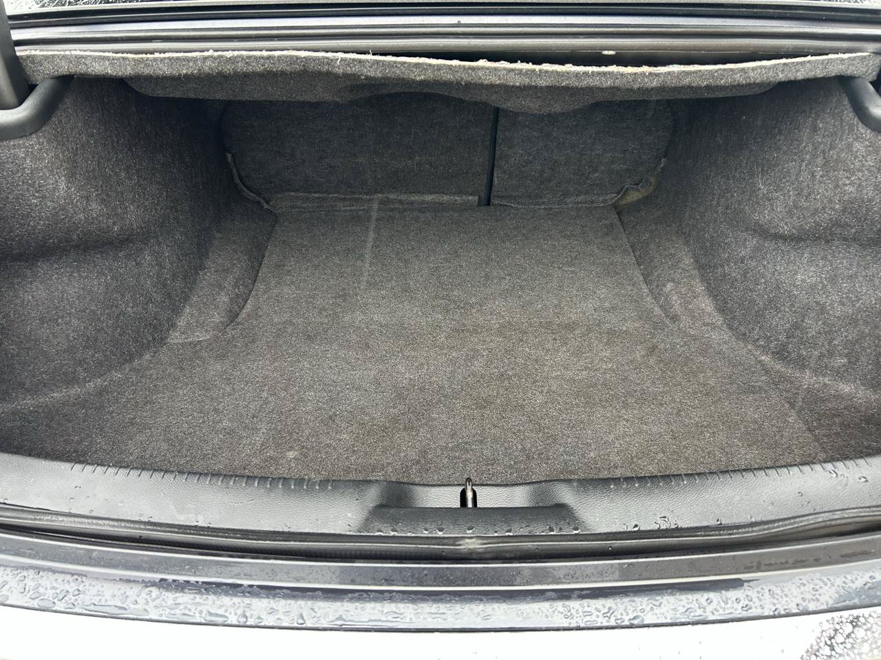 Used 2016 Chrysler 300 Limited AWD/4WD image 17