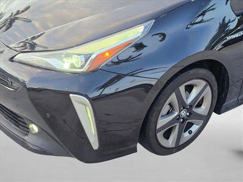 Used 2022 Toyota Prius Limited FWD image 9