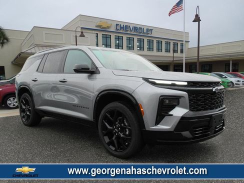 Used 2024 Chevrolet Traverse RS w/ LPO, Floor Liner Package image 1
