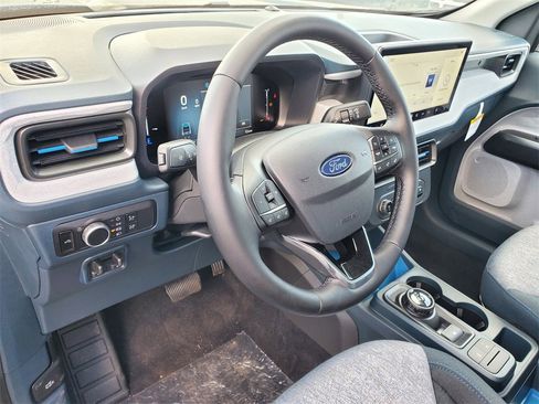 New 2025 Ford Maverick XLT w/ XLT Luxury Package image 8