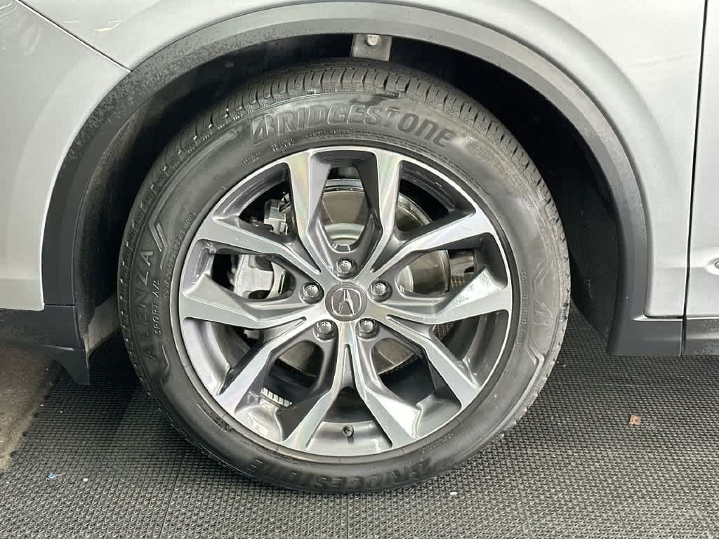 Used 2024 Acura MDX w/ Technology Package FWD image 11