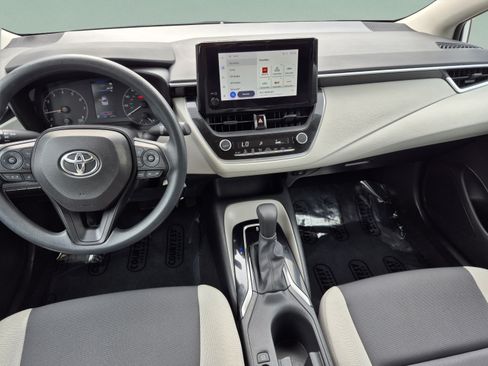 Used 2023 Toyota Corolla LE FWD image 12
