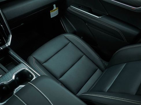 New 2026 GMC Acadia Elevation AWD/4WD image 28