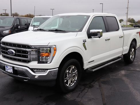 Used 2023 Ford F150 Lariat w/ Trailer Tow Package image 6