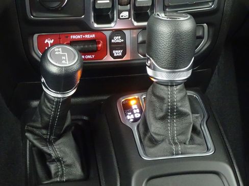 New 2026 Jeep Gladiator Rubicon image 40